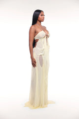 robe longue en résille transparente